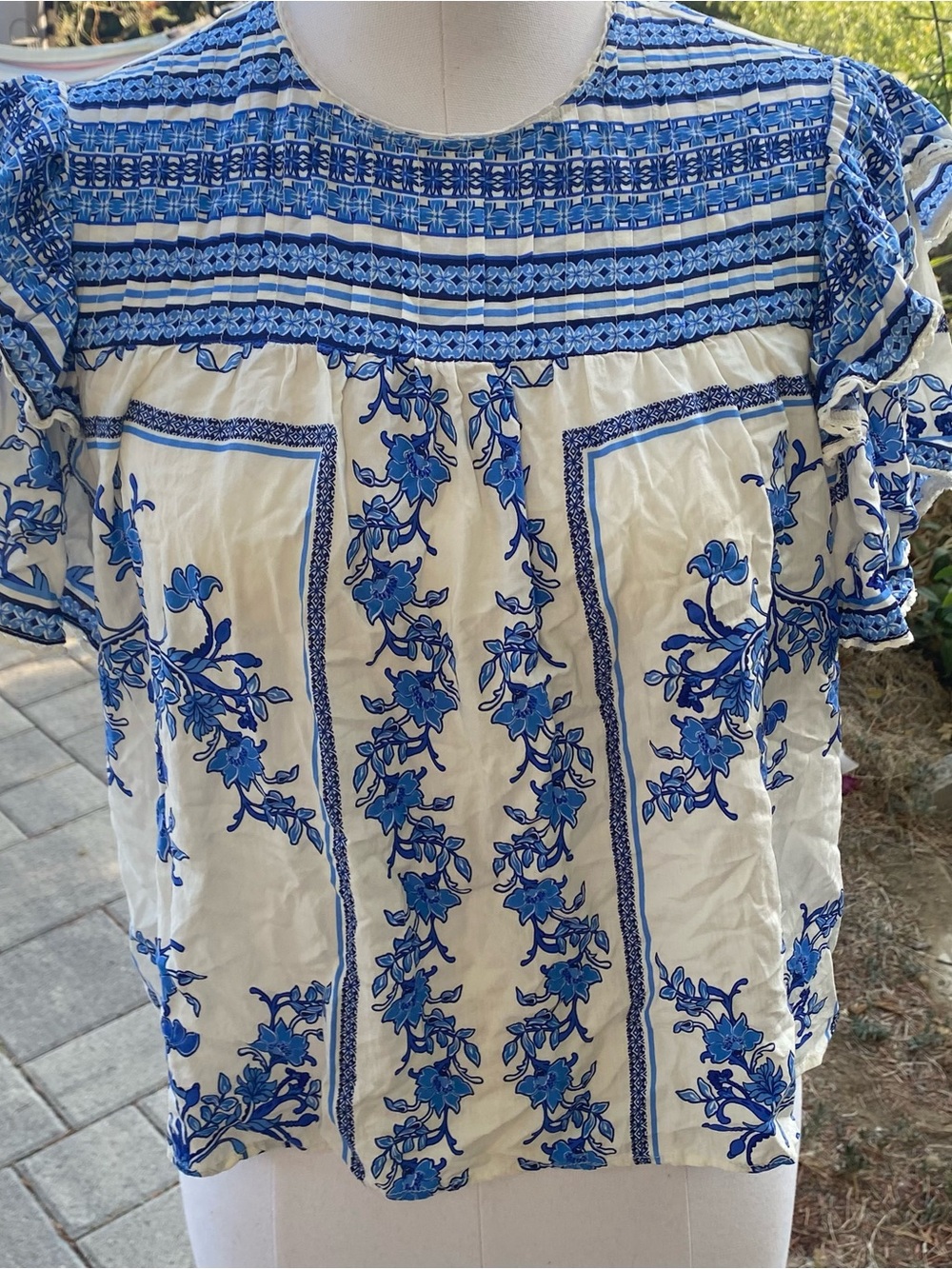 Rose and Olive Blue Floral Ruffle Sleeve Peasant Top Size S